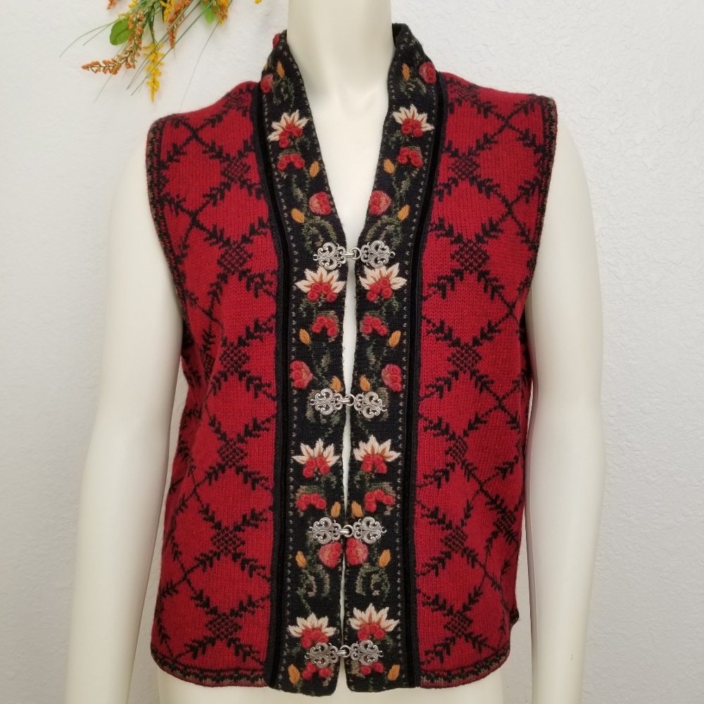 Icelandic Design Wool Blend Vest Silver Clasps Med